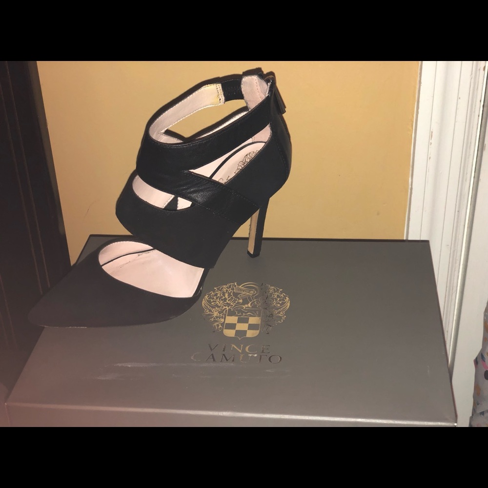 Vince Camuto Black Cecile Pumps Size 7